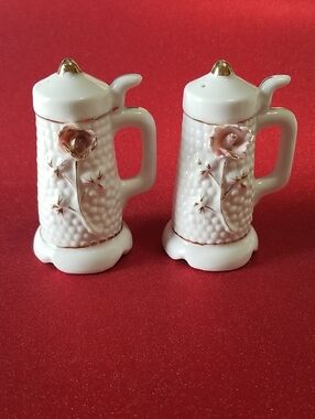 Vintage Porcelain Shabby Chic Beer Stein Salt Pepper Shaker Rose&Gold Details